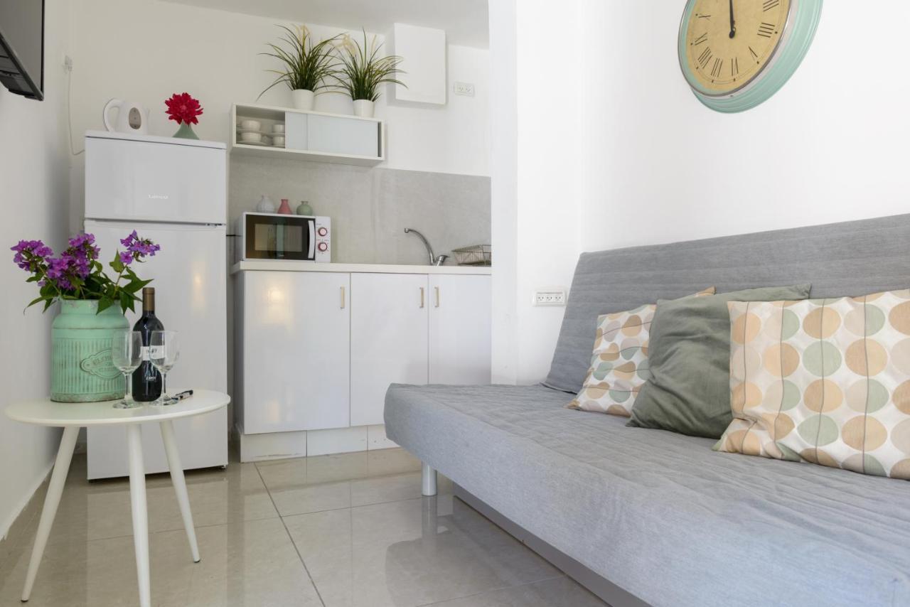 Studio & Apartments On The Beach By Aspentlv Tel Aviv Exterior photo