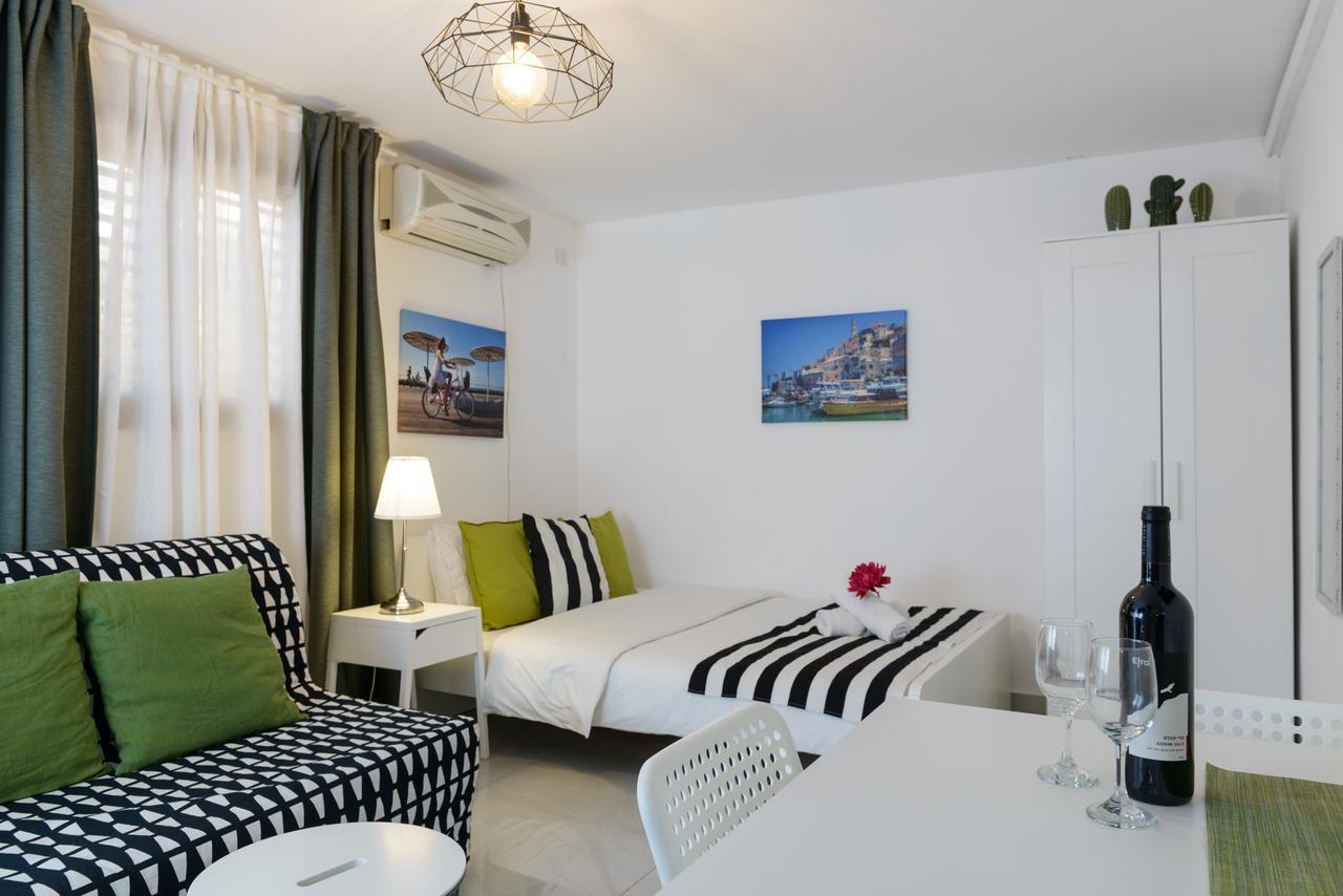 Studio & Apartments On The Beach By Aspentlv Tel Aviv Exterior photo